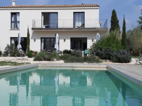 Maison contemporaine au Paradou 12 personnes
